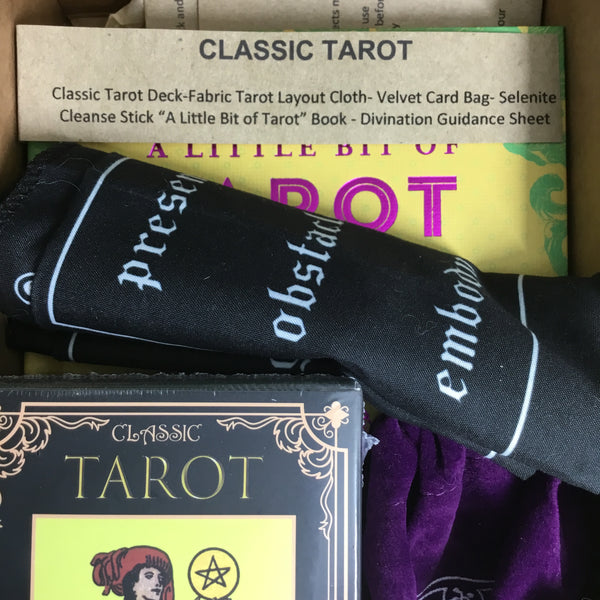 Essential tarot card gift pack  kit