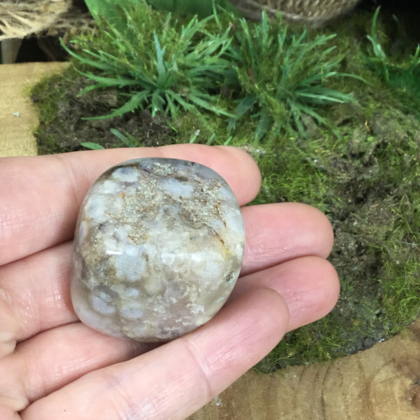 Crystals for New Beginnings . Flower agate tumble B