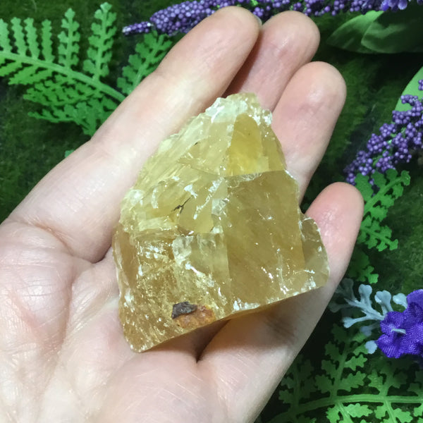 UNEARTHED TREASURE RAW HONEY CALCITE