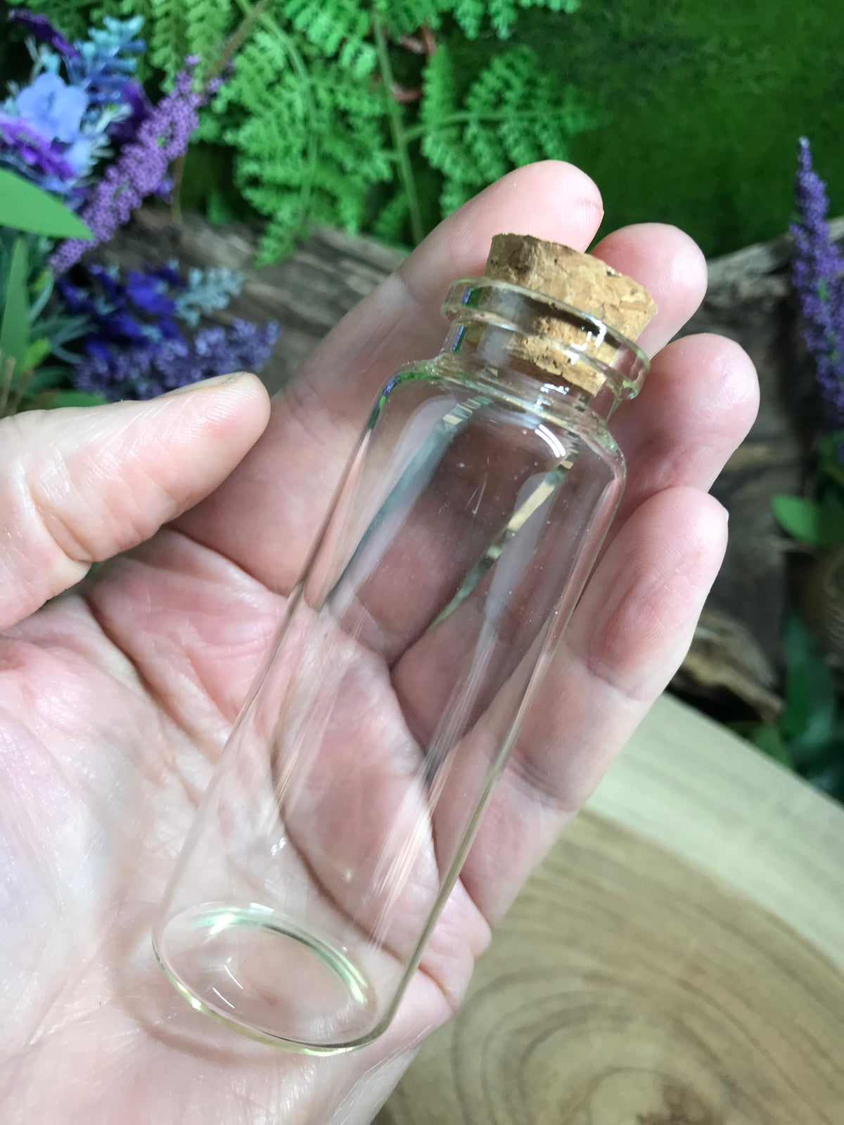 Bulk box of 40 glass vials