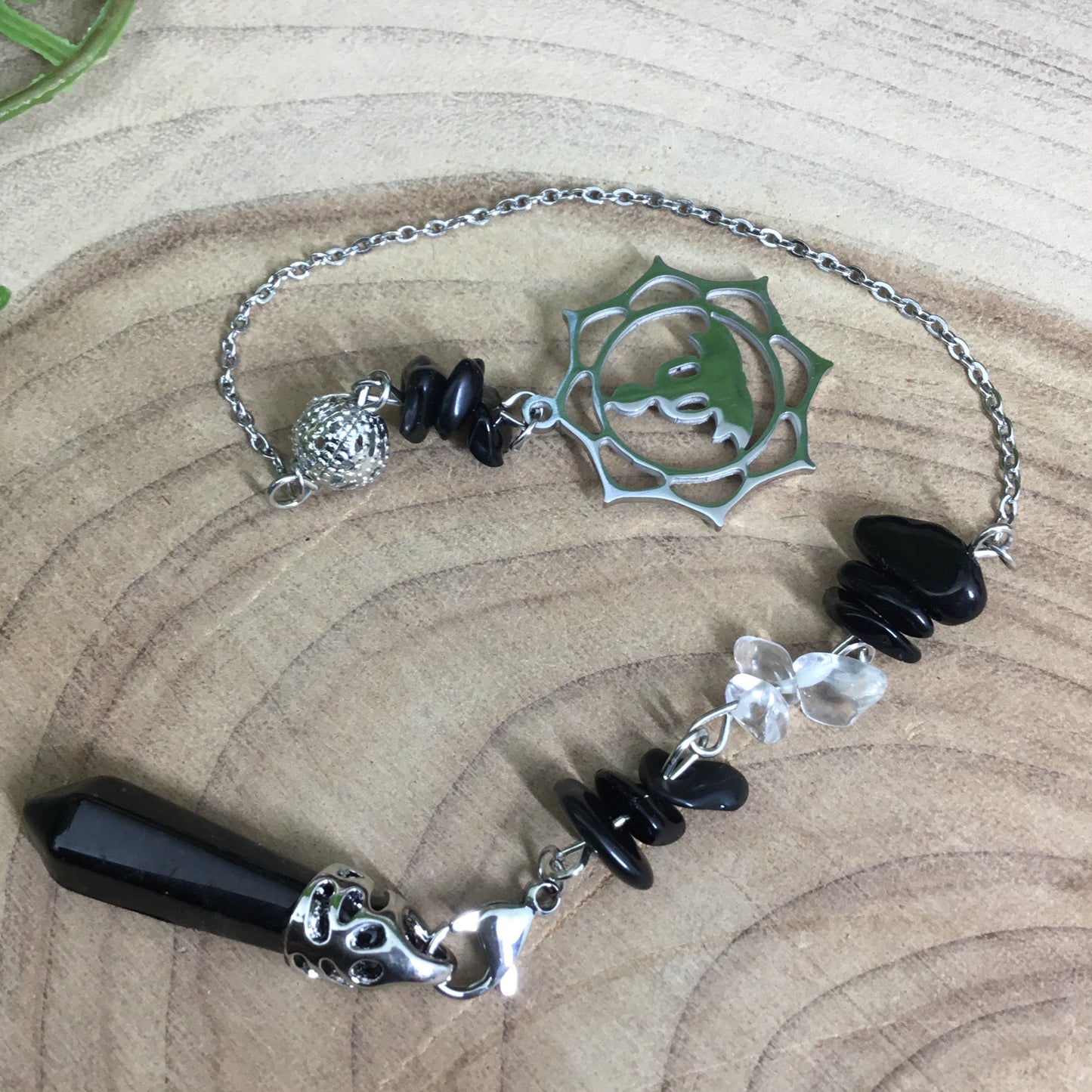 Onyx protection on all levels pendulum