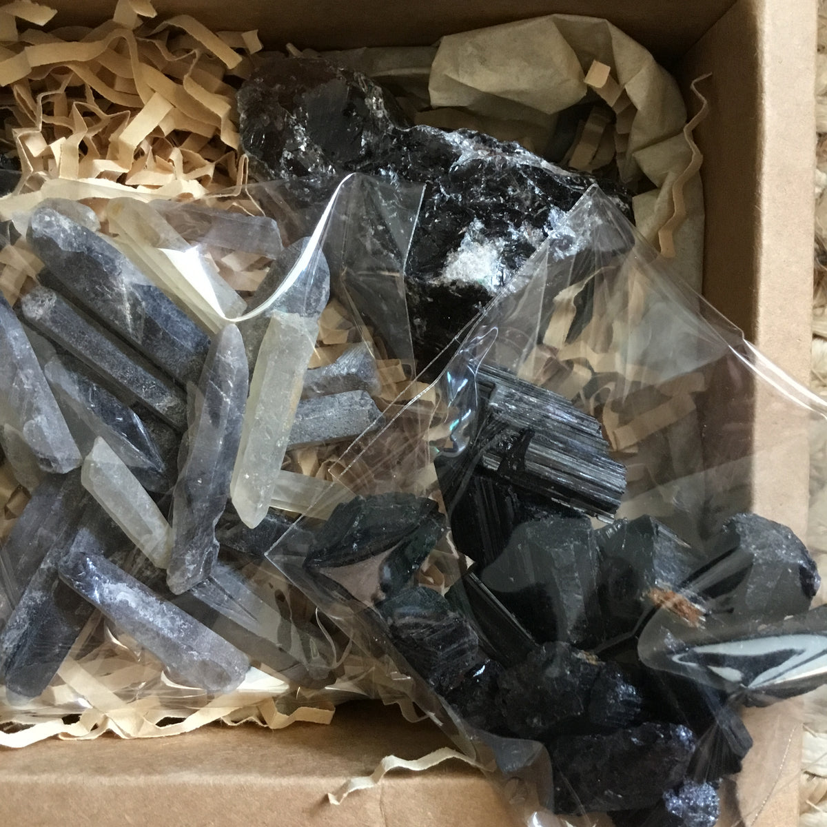 PROTECTION & GROUNDING Feng Shui Crystal activation kit