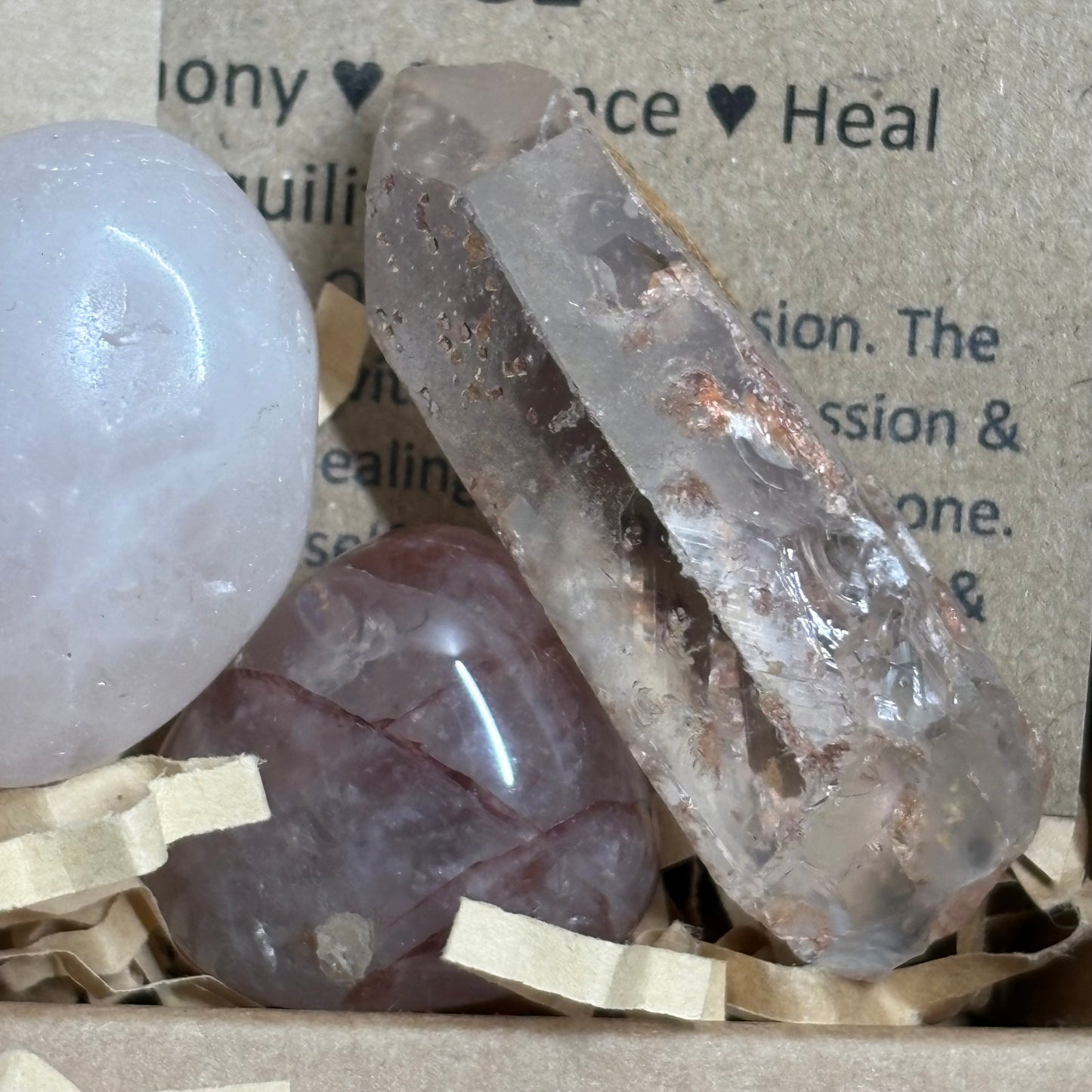Heart Sanctuary Crystal Set – Rose Quartz & Lithium Healing Collection