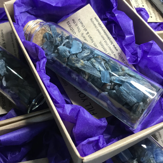 Green kyanite raw crystal chip vial