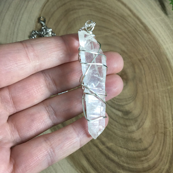 Lazer Quartz pendulum- pendant “tabbie”. Divination. Energy Work Tool