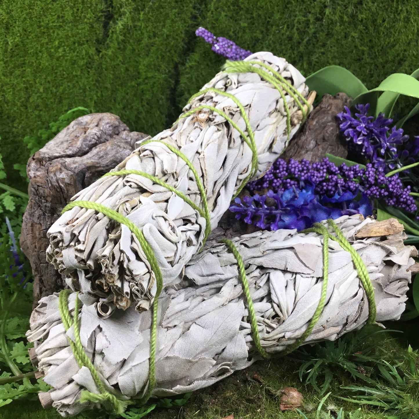Cleanse & Purify with WHITE SAGE Mini Smudge Bundles