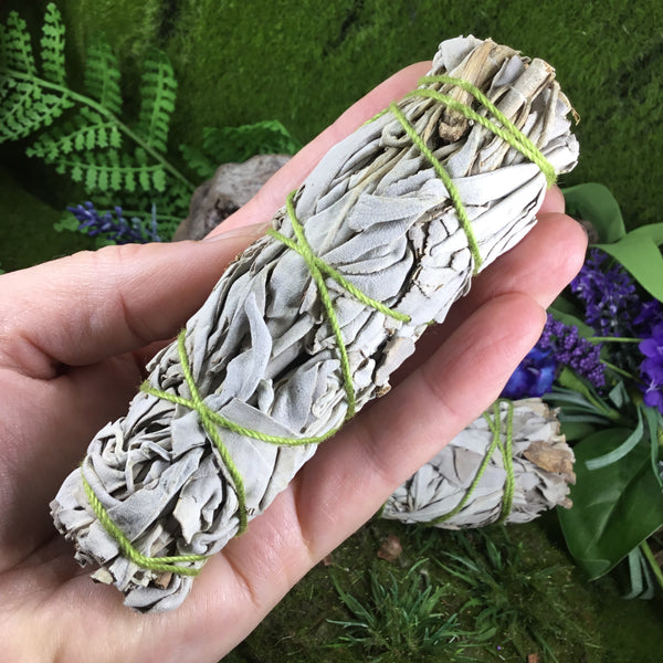 Cleanse & Purify with WHITE SAGE Mini Smudge Bundles
