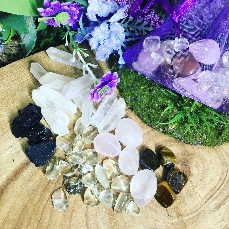 Mini crystal “boundary bags”